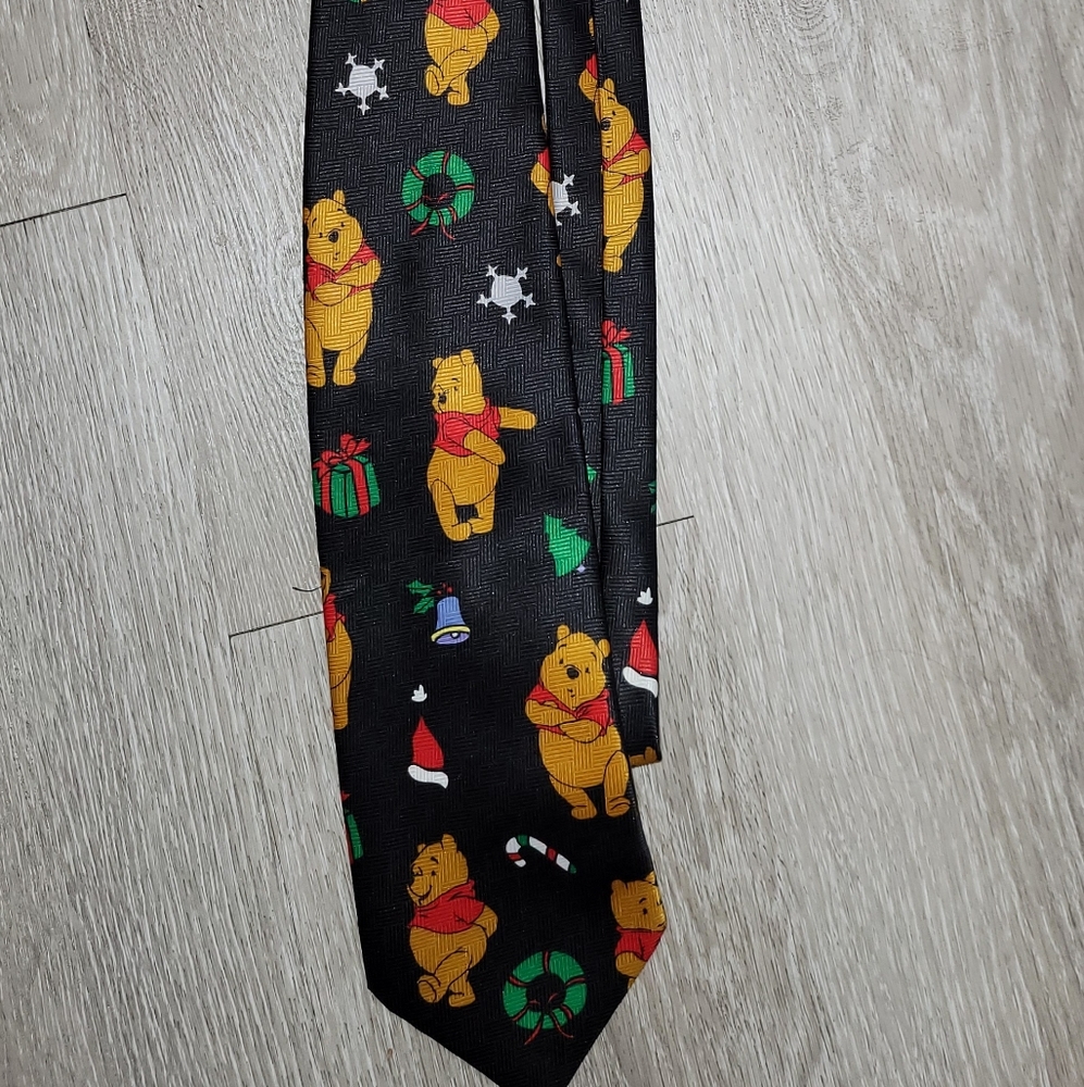 Mens Winnie The Pooh Christmas Tie